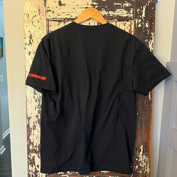 Scream Drew Barrymore movie graphic. Size Large unisex T-shirt. - Picture 3 of 5